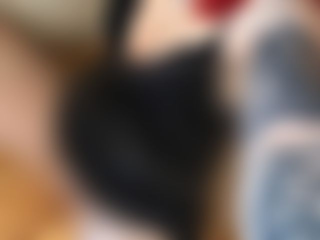 MEINE FOTZE BRAUCHT DEINEN SCHWANZ!  SCHAU DIR EINFACH NUR DIE BILDER AN WIE SIE NACH DEINEM SCHWANZ SCHREIT! Fick sie ganz tief, so hart und so fest du kannst! EGAL wo, du darfst immer RAN! Lust?